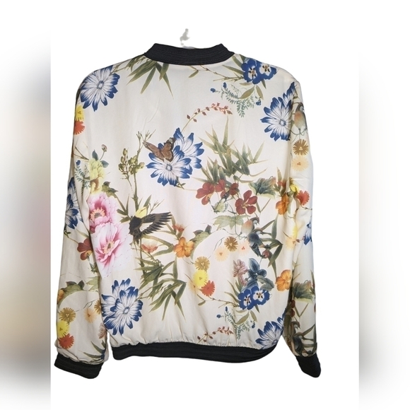 Bagatelle Floral Cream Satin Bomber Jacket Zip Front Lightweight Size M - Picture 10 of 14